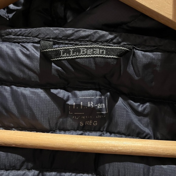 LL Bean Jacket Mens Down Puffer Ultralight 850 Down Black Stowaway. - Picture 4 of 8